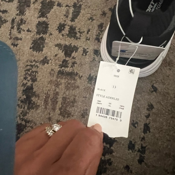 Sports by sketchers memory foam size 13 new with tags - Picture 13 of 13